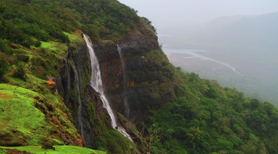 10 Monsoon Treks Near Mumbai