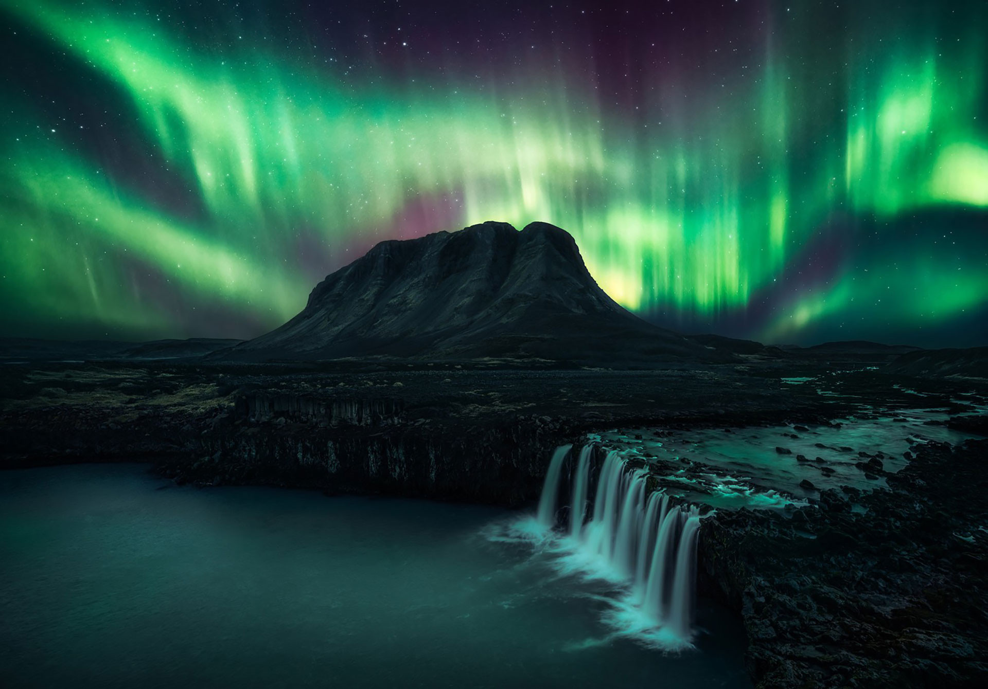 Northern lights aurora in Suðurland Iceland