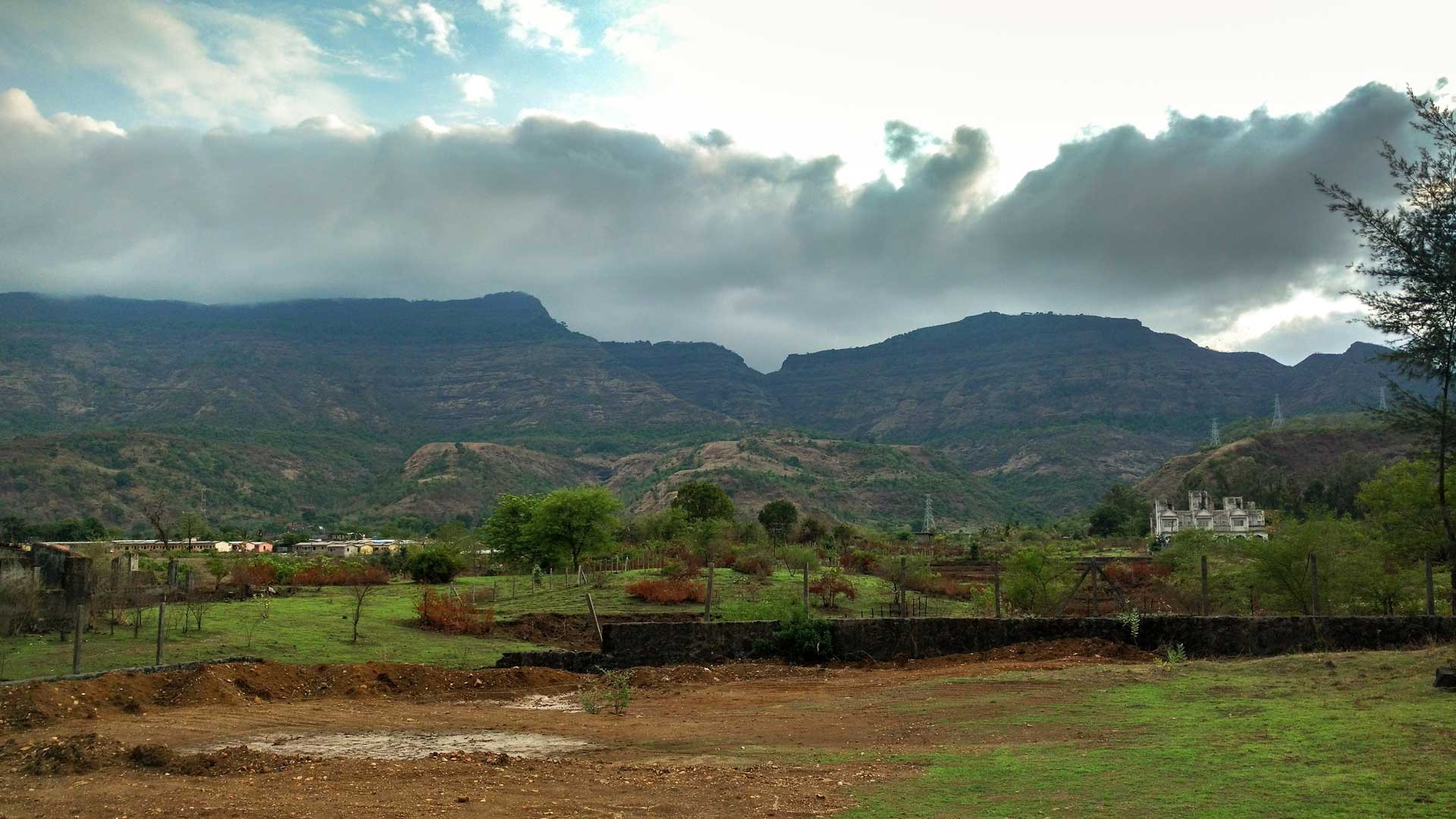 Vikatgad Peb Fort